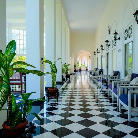 Chanakya Bnr Hotel Puri Zewnętrze zdjęcie